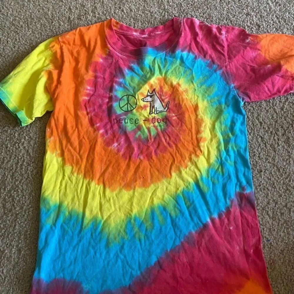 Teddy the Dog Peace Dog Tshirt